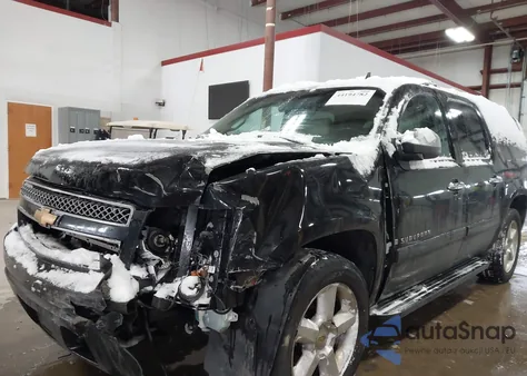 2007 Chevrolet Suburban 1500 Ltz из США, поврежденный, VIN 3GNFC16J87G207868